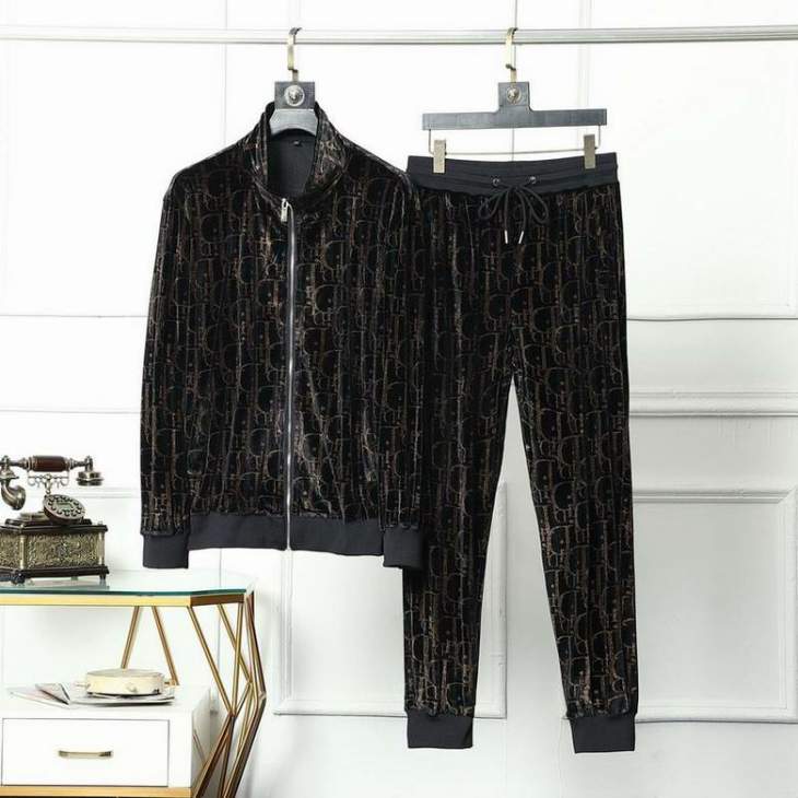 Picture of Dior Sweater Suits _SKUDiorm-3xl24c0338447